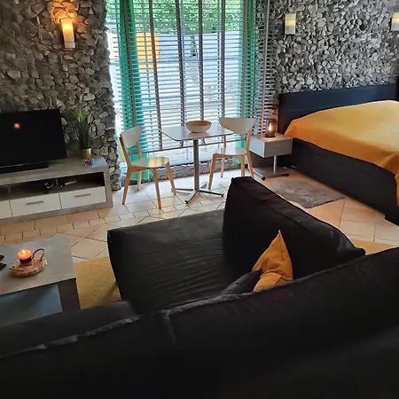 Apartment Your Home Away - Fully Equipped Private Apartment With Terrace