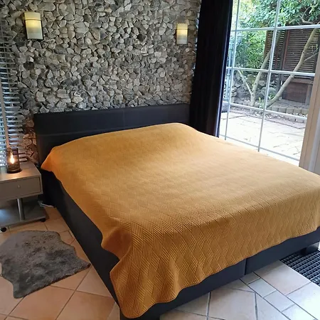 Apartment Your Home Away - Fully Equipped Private Apartment With Terrace Heerlen